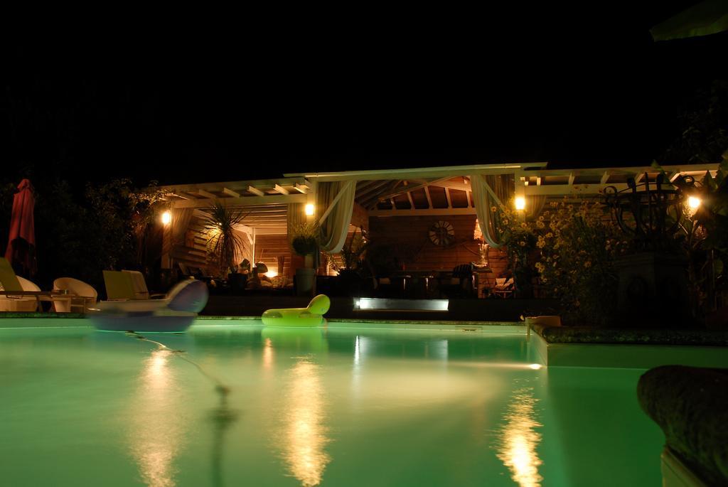 Le Domaine De La Lézardière B&B Espiet Esterno foto