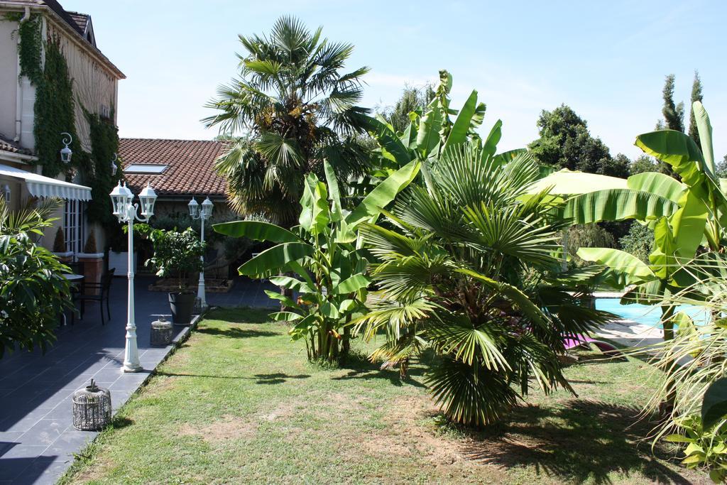 Le Domaine De La Lézardière B&B Espiet Esterno foto
