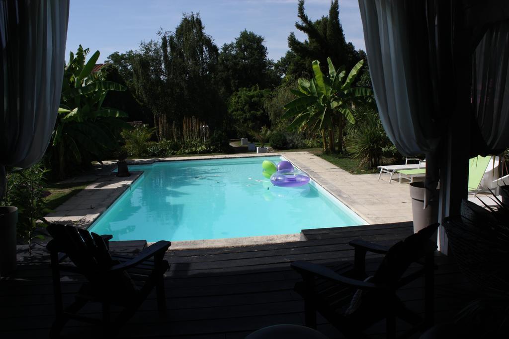Le Domaine De La Lézardière B&B Espiet Esterno foto